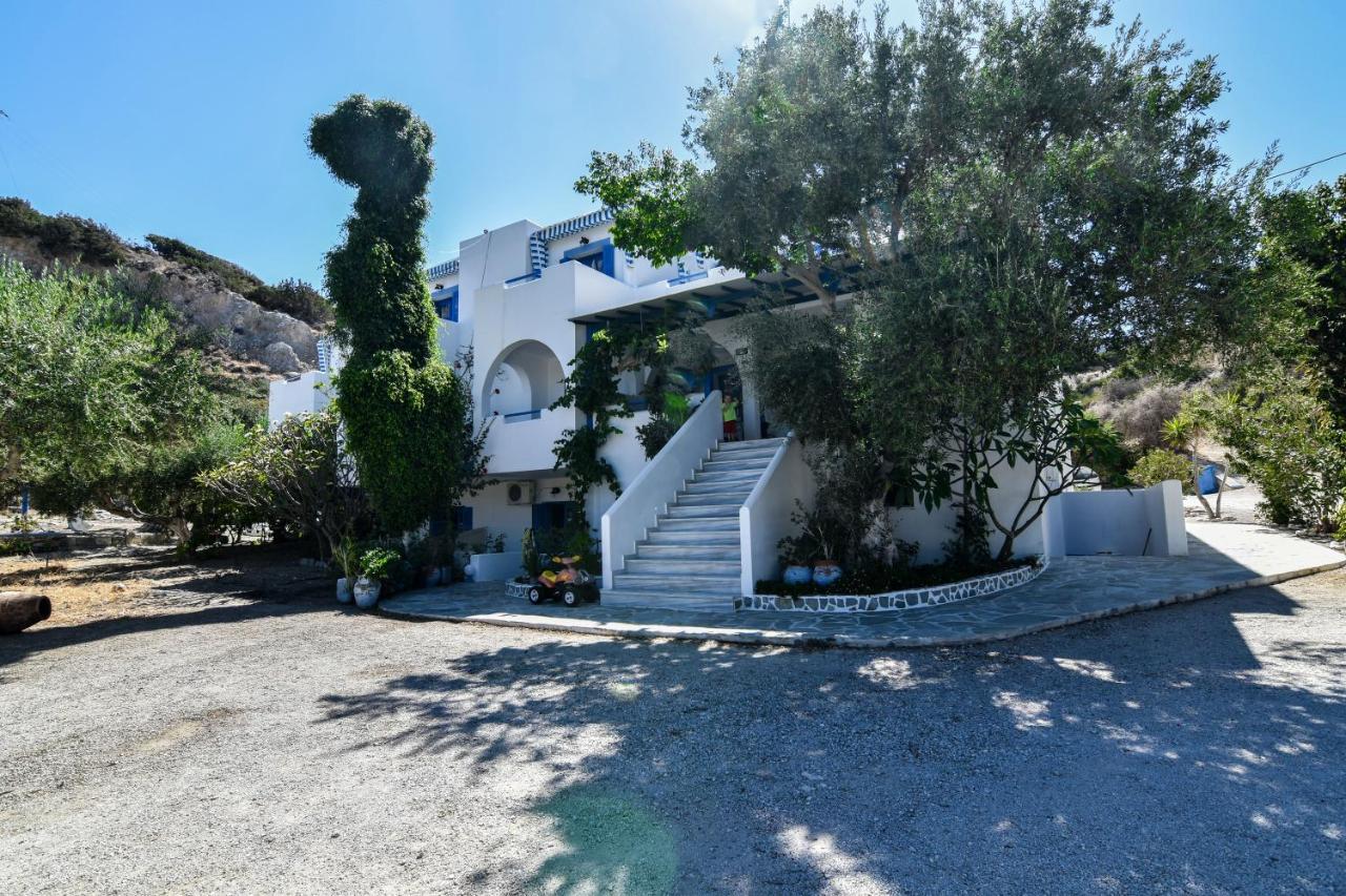 Vardes Hotel Studios Amoopi Exterior photo