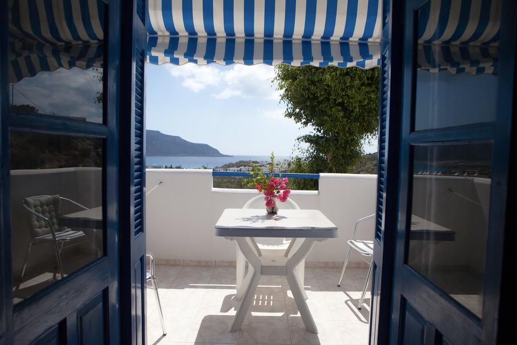 Vardes Hotel Studios Amoopi Exterior photo